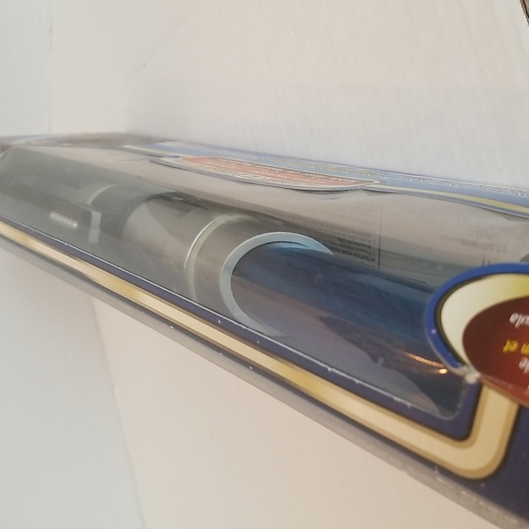 Vintage Hasbro NEW Star Wars Attack of The Clones Anakin Skywalker Lightsaber - Picture 5 of 12